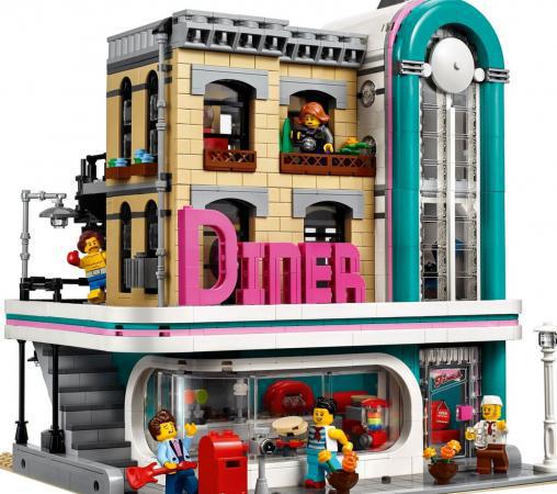LEGO Creator Expert Diner in de Stad - 10260T (10260T) — 2.454 stukjes, huren vanaf €9,75/week